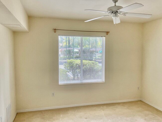 Building Photo - 6410 Emerald Dunes Dr