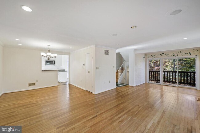 Building Photo - 10959 Deborah Dr