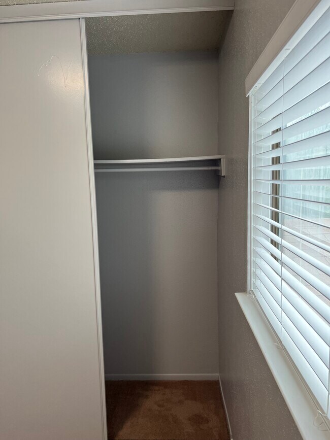 Building Photo - 9713 Village Briar