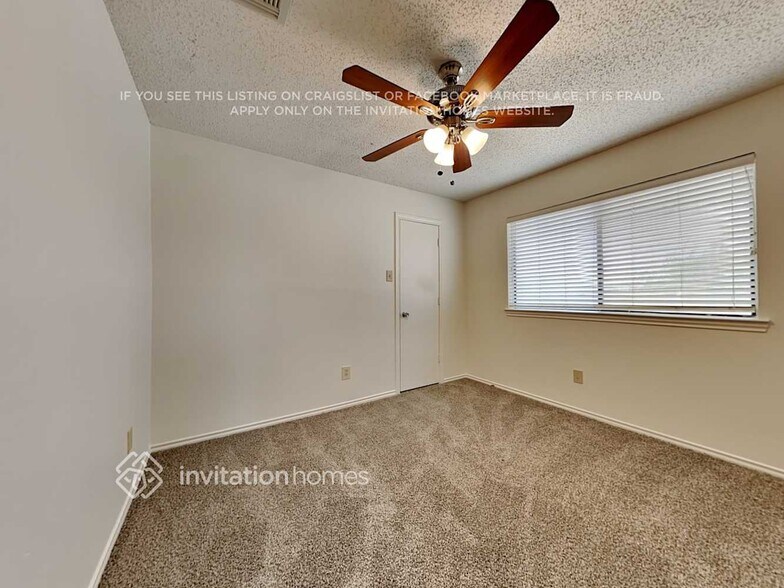 Building Photo - 1666 Clarendon Dr
