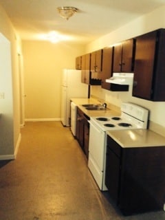 Building Photo - Charming 2 Bedroom, 2 Bath Condo available in South Charlotte!