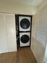 Building Photo - 1733 Guilford Ave