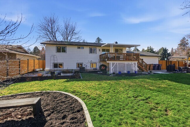 Building Photo - Stunning Fully Renovated 4BR + Bonus on Spokane's South Hill - Chef's Kitchen, 2-Car Garage & Bac...
