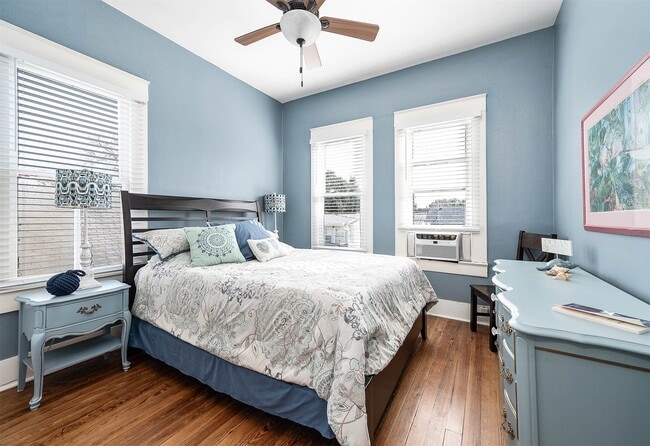 Building Photo - 3811 Avenue O