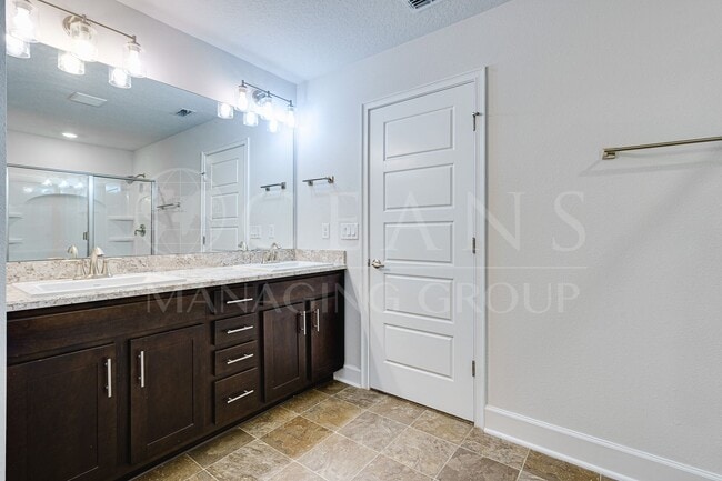 Building Photo - Beautiful 4-Bedroom Home in Palm Coast – B...