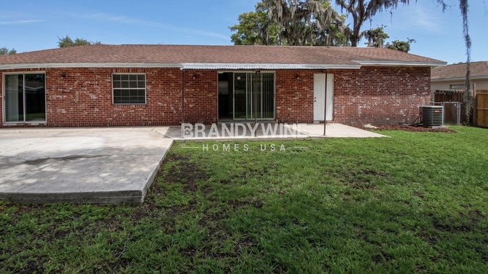 Building Photo - 1024 Hallwood Loop