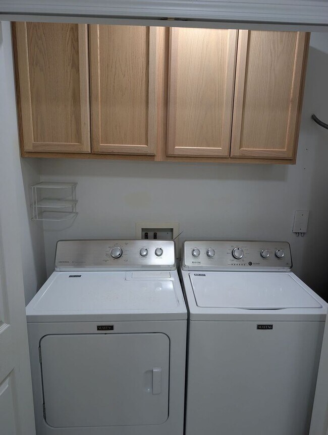 Building Photo - Located in St Augustine Shores, this 2 bed...