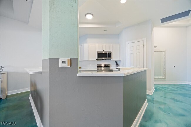 Building Photo - 2743 First St