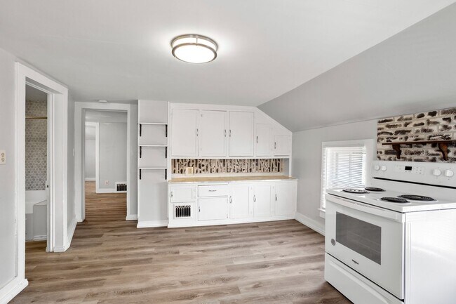 Building Photo - 1314 22nd St