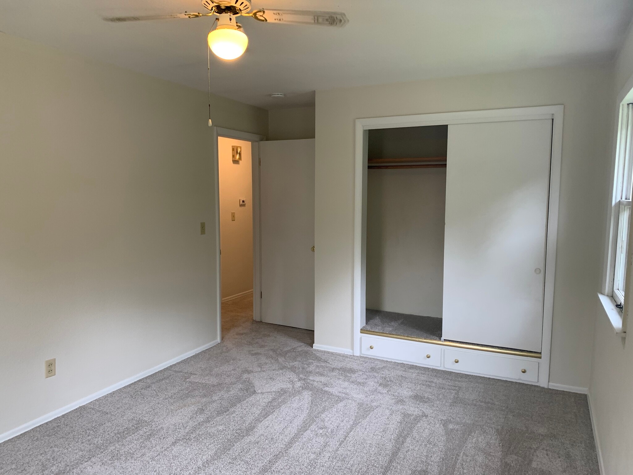 Bedroom - 1202 Wayne St