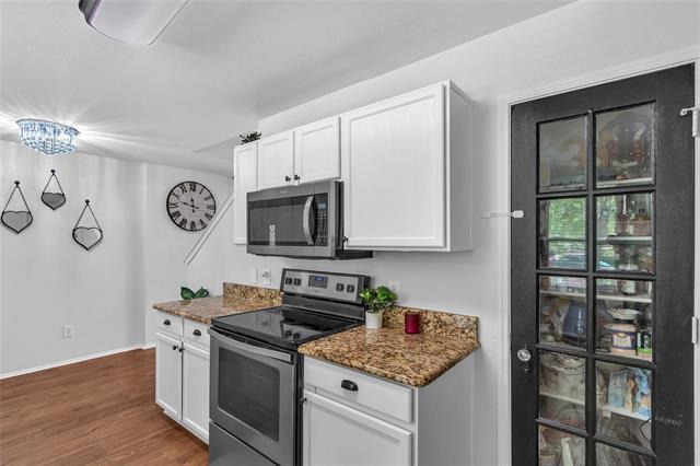 Building Photo - 7101 Wind Row Dr
