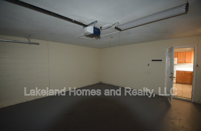 Building Photo - 2762 Gale Rose Dr