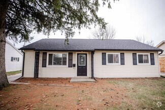 Building Photo - Beautifully remodeled three bedroom home a...