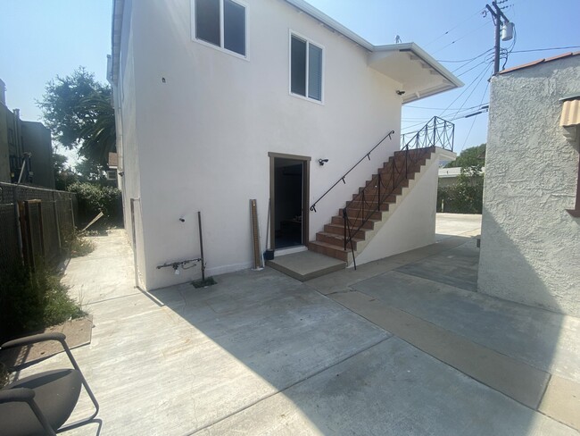 Building Photo - 135 Olive Street, Unit C