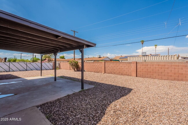 Building Photo - 2732 W Tuckey Ln