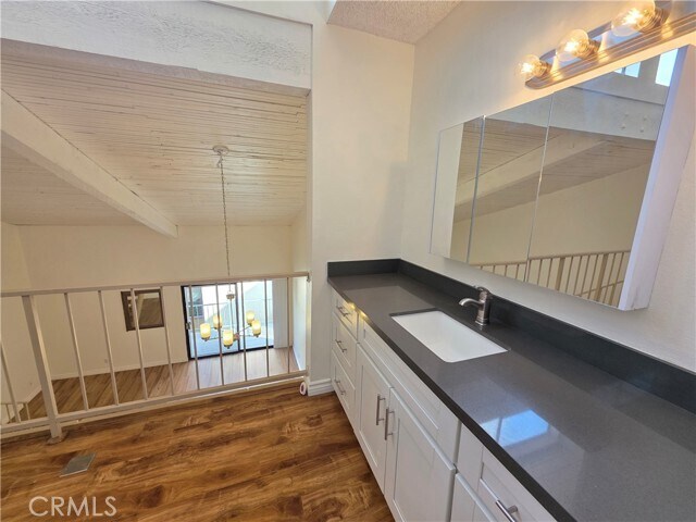 Building Photo - 5460 White Oak Ave