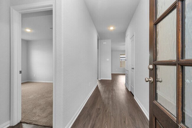 Building Photo - 1216 Haverford Ln