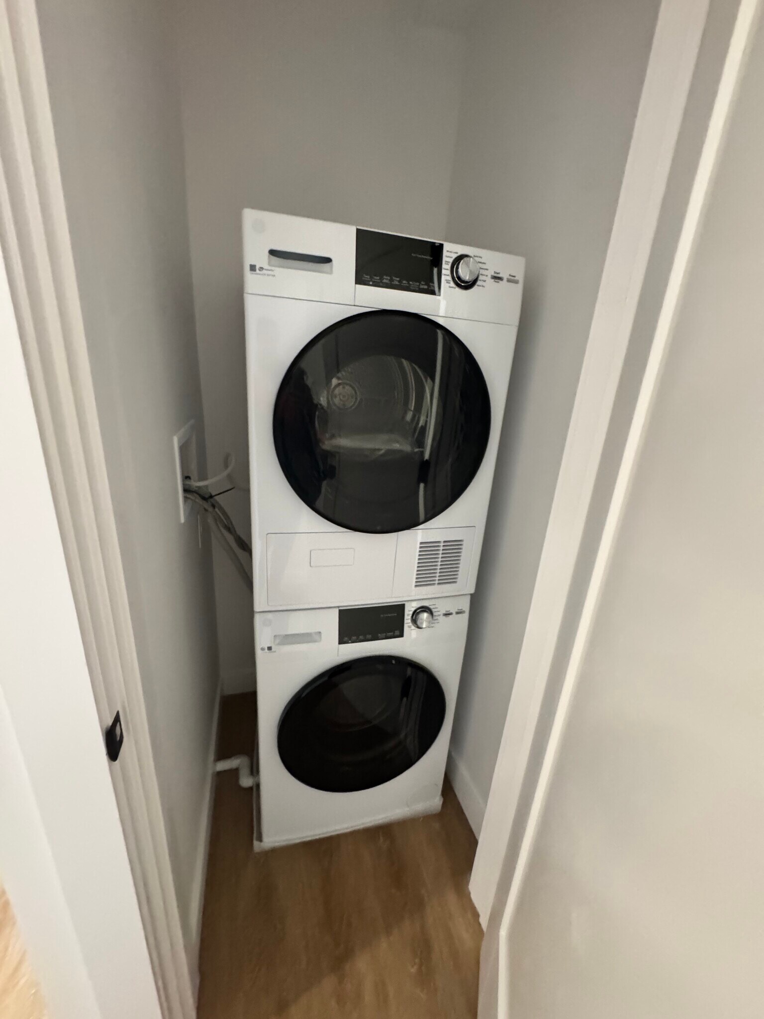 Building Photo - 130 Gardner St