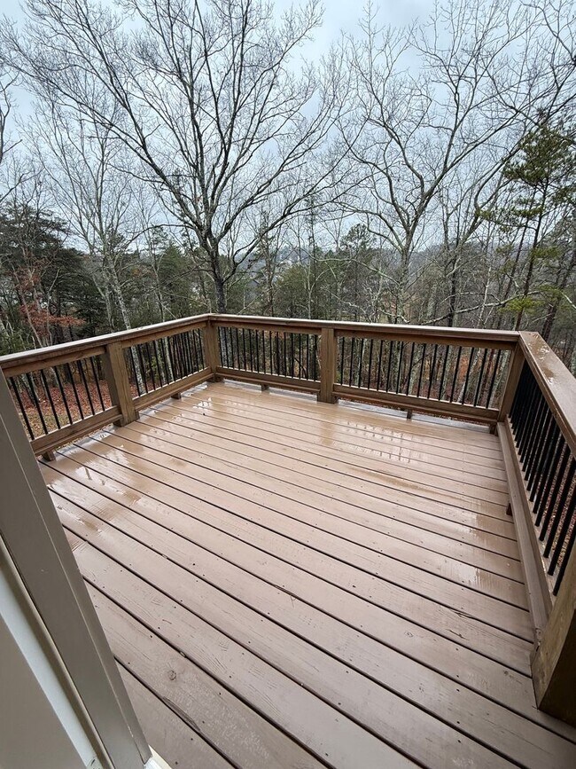 Building Photo - Ooltewah Rental 3 Bedrooms + Full Finished Basement