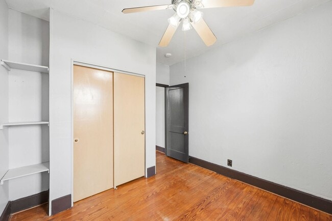 Building Photo - 511 Schirmer St