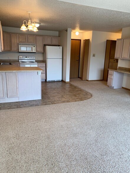 Building Photo - The Fairways