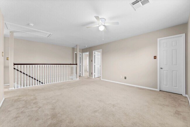 Building Photo - 8338 Loetsch Ridge Way