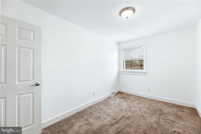 Building Photo - 12450 Knights Rd