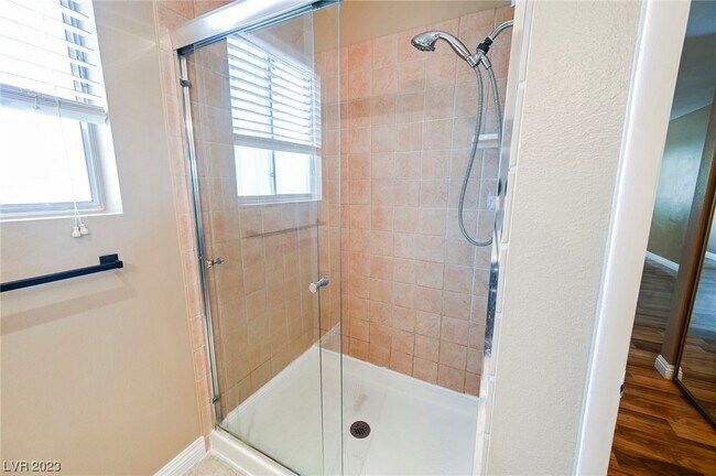 Building Photo - 109 Elegante Way