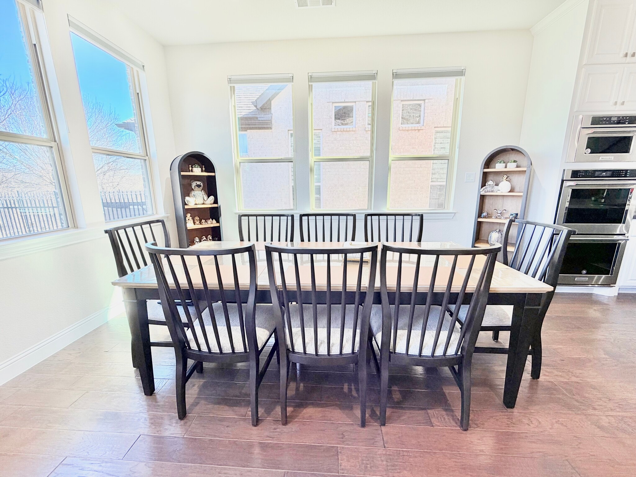 Building Photo - 6817 Golf Club Dr