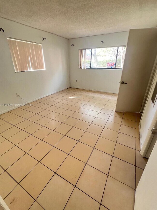 Building Photo - 8600 SW 133rd Avenue Rd