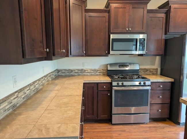 Building Photo - North Albany 4 bedroom single family house