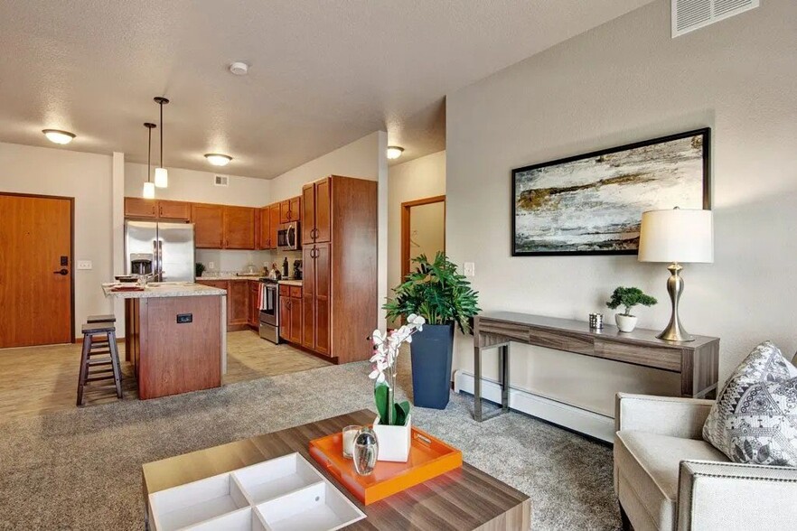 Building Photo - The Club at Heritage