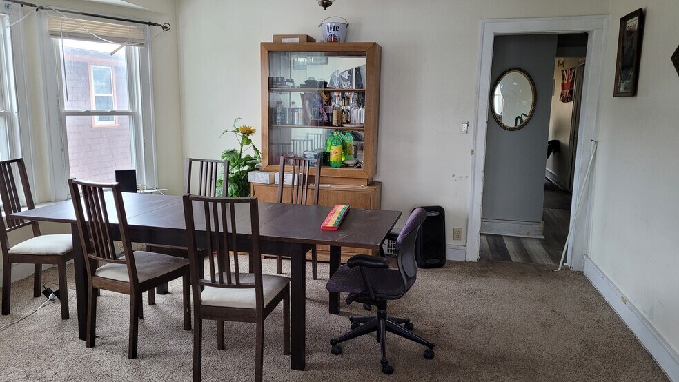 Building Photo - 3037 N. Downer Ave