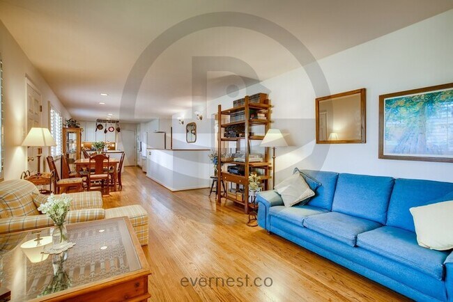 Building Photo - 4-Bed/3-Bath Home/Available Soon!