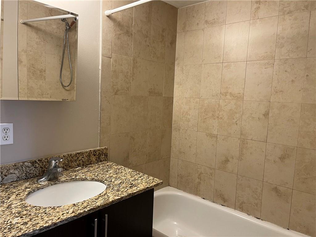 Building Photo - 6255 SW 47th Mnr