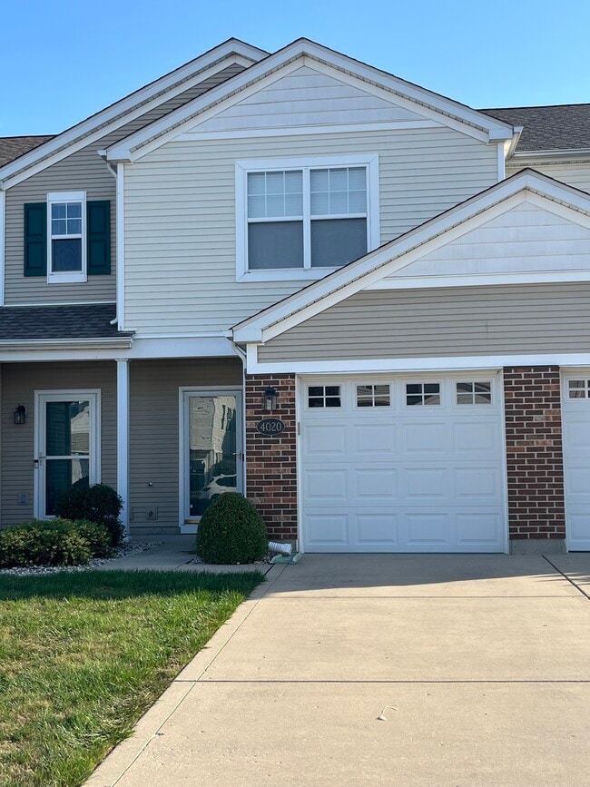 Building Photo - 4020 Gentry Ln