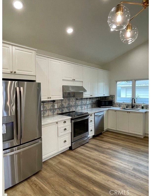 Building Photo - 212 N Cornell Ave