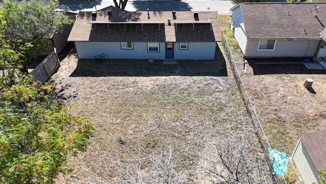 Building Photo - Solar Panels included! almost eliminate electric bill!