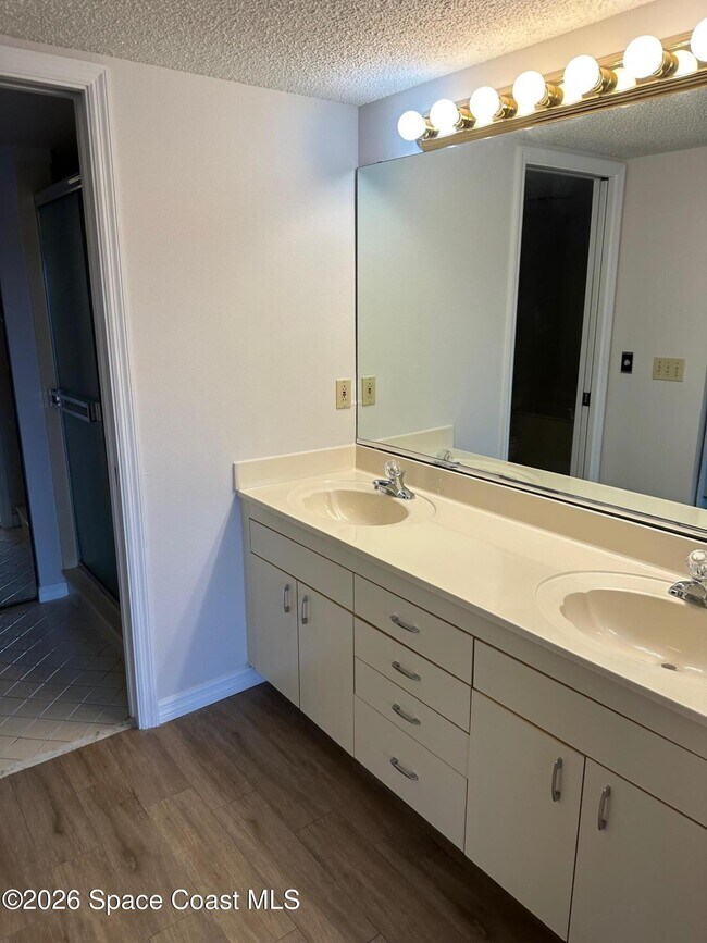 Building Photo - 3613 S Banana River Blvd