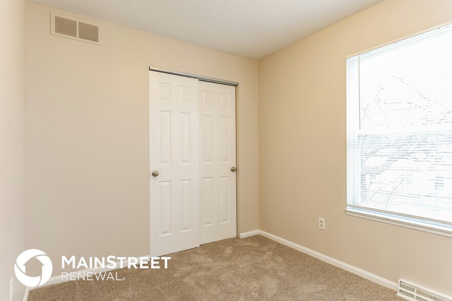 Building Photo - 1750 Falkirk Rd