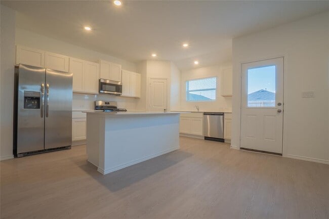 Building Photo - 107 Miglia St