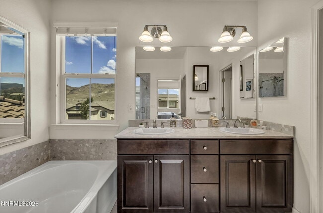 Building Photo - 10677 Foxberry Park Dr