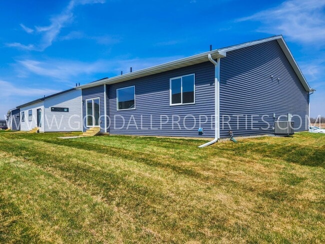 Building Photo - Beautiful 3 Bedroom Ranch!! Wonderful Price for newer construction in Waukee!!!