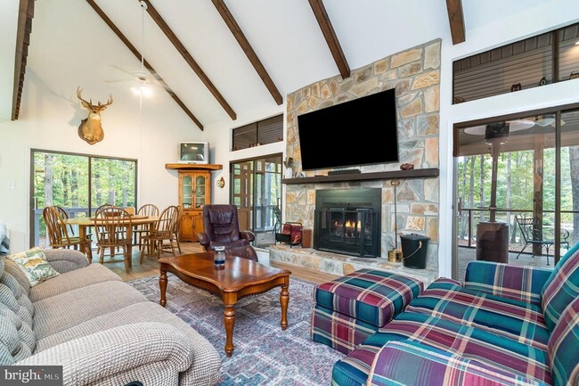 Building Photo - 7411 Marye Rd