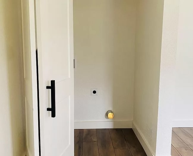 Building Photo - 303 Yaupon St