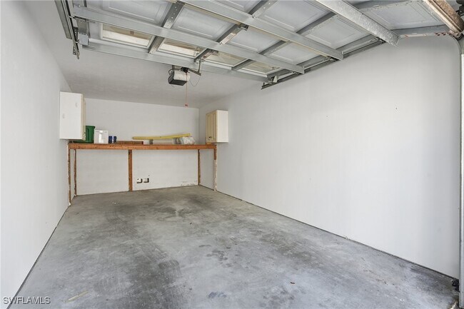 Building Photo - 7048 Pelican Bay Blvd