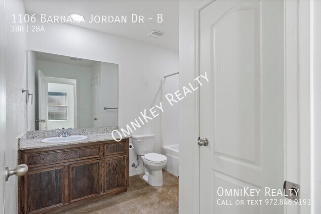 Building Photo - 1106 Barbara Jordan St