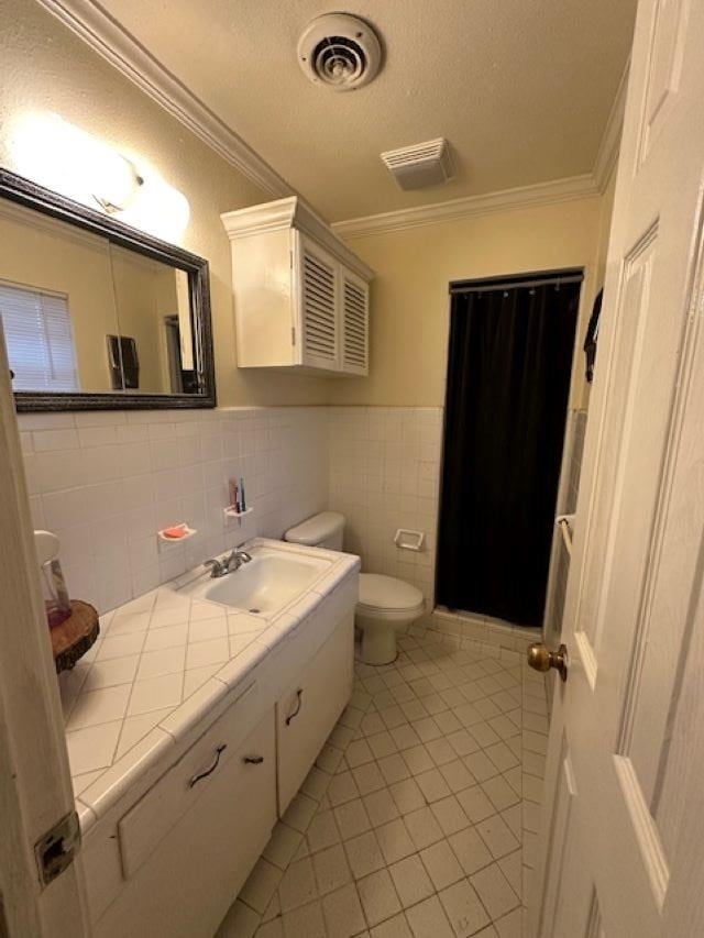 Building Photo - 1702 Cortez St