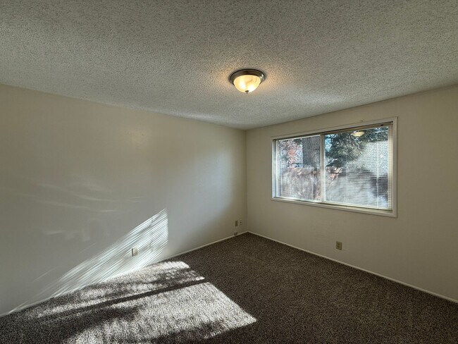 Building Photo - 6374f