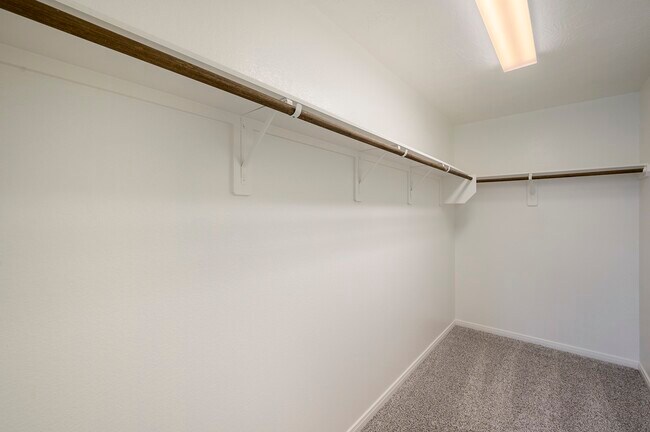 Building Photo - 14375 N Summerchase Cir